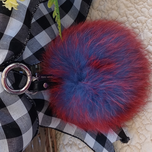 FENDI BICOLOR RED/BLUE FOX FUR POMPOM BAG CHARM - Picture 5 of 8